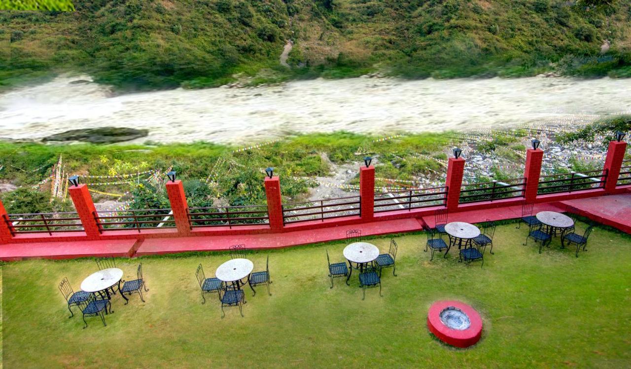 Sahastradhara Riverresort Деградун Екстер'єр фото