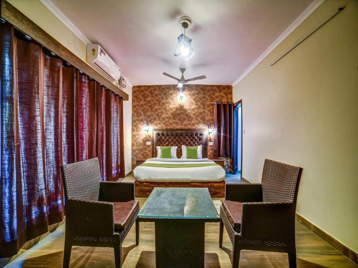 Sahastradhara Riverresort Деградун Екстер'єр фото